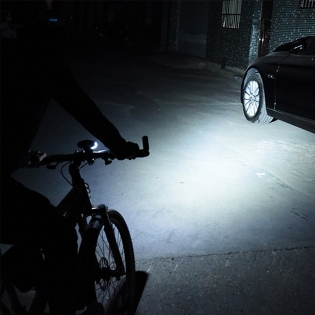 LED žibintas dviračiui