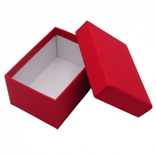 Raudona dovanų dėžutė,...