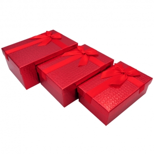 Raudonos dovanų dėžutės, 3...