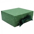 Žalia dovanų dėžutė su magnetu, 20x18x8 cm