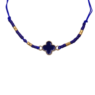 Sutraukiama apyrankė su...